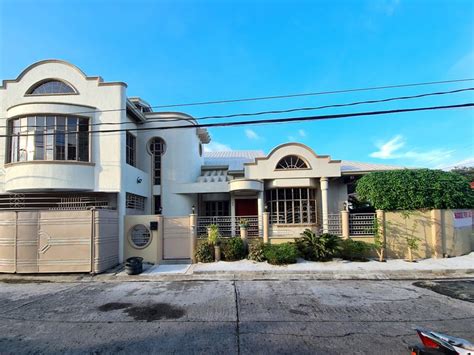 158 houses for sale in Pilar, Las Piñas .